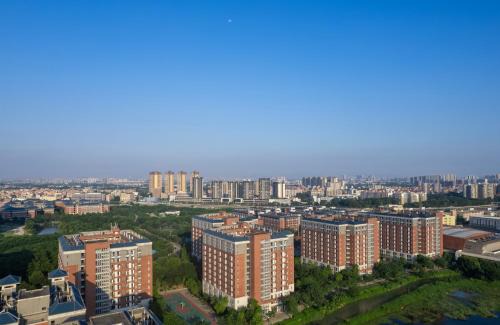 Machong Hotel | Crystal Bay Bishuiwan Hotel Dongguan Machong Train Station
