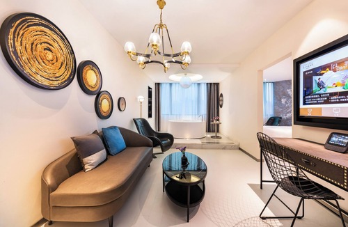 Yunyan District Hotel | Crystal Hotel GuiYang Fountain