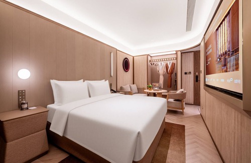 Qingdao City Center Hotel | Crystal Hotel Qingdao May Fourth Square
