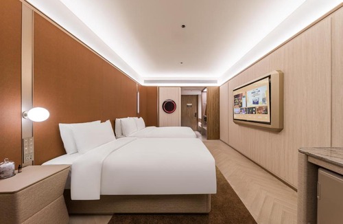 Baoshan Hotel | Crystal Hotel Shanghai Baoshan Jiangyang North Road