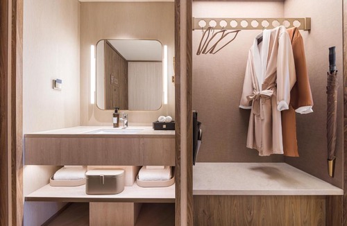Baoshan Hotel | Crystal Hotel Shanghai Baoshan Jiangyang North Road
