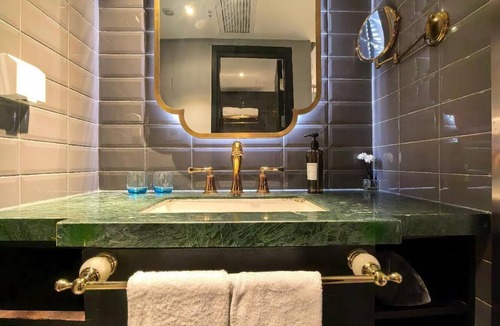 Yangpu Hotel | Crystal Hotel Shanghai Wujiaochang