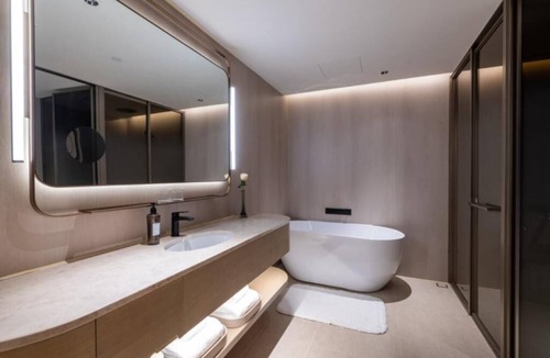Shanghai Hotel | Crystal Hotel Shanghai Chongming Nanmen