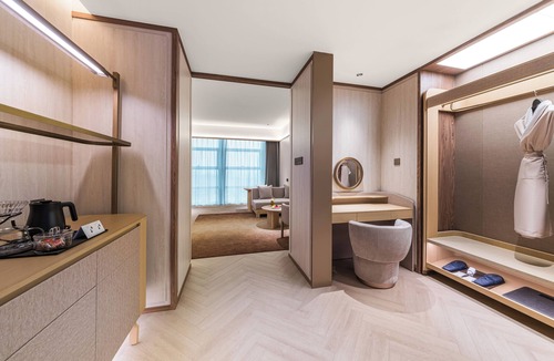 Longhua District Hotel | Crystal Hotel Shenzhen Dalang biz Center