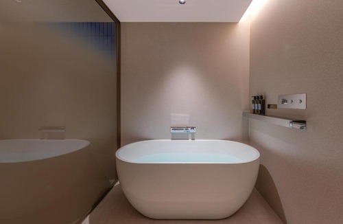 Minhang Hotel | Crystal Shanghai Minhang Huashan University Ziduoyuan Hotel桔子水晶上海闵行华师大紫竹园酒店