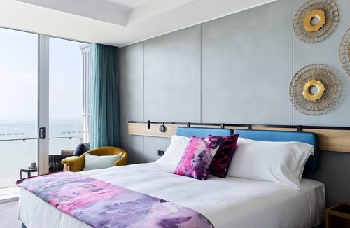 Cairns Central Business District Hotel | Crystalbrook Flynn