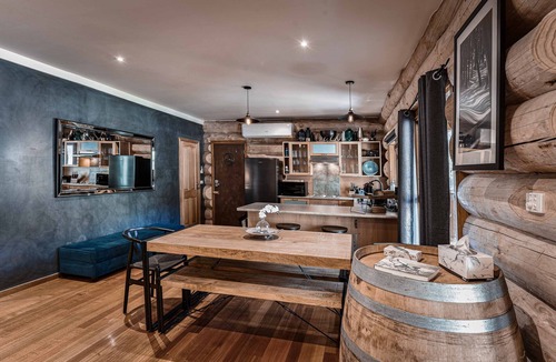 Sawmill Settlement Cabin | Cuan Den Log Cabin - Base Of Mt Buller - Book Now For Winter!