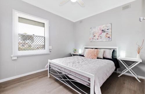 Murray Bridge House | Cute and Cosy - events, workers, getaways
