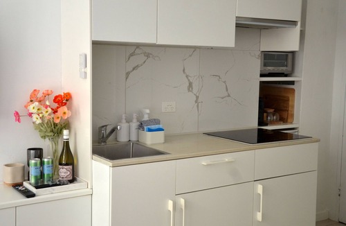 Maroubra South Apartment | Cute Studio Apartment in Maroubra