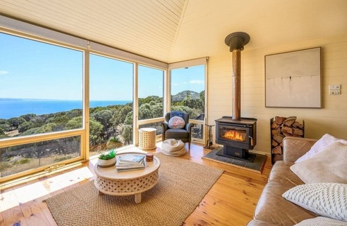 Cuttlefish Bay House | Cuttlefish Bay Cottage | Australia View | Luxury