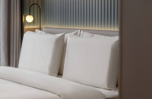 Liwan Hotel | CYBO Station SSAW Hotel Hualin Temple Subway Station ShangxiajiuPedestrian Street Guangzhou