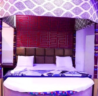 Taj Ganj Hotel | D Season Hotel