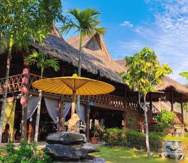 Mengla County House | Dai Yuan Inn