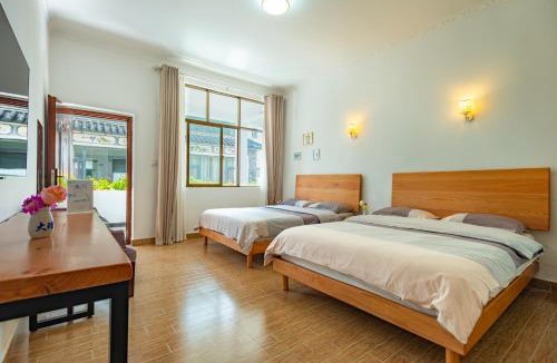Dali Town Bed & Breakfast | Dali Ancient Town Monster B&B