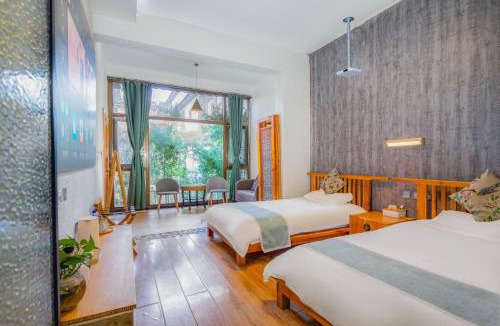 Dali Ancient Town House | Dali Buxianshan Guesthouse-in Dali ancient city,english speaking, home cat, recommend by lonely plan net