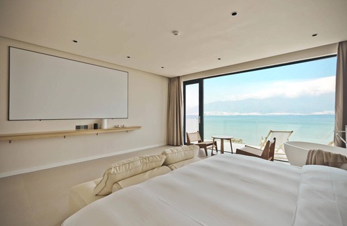 Manjiang Hotel | Dali Qiyu Half Hill Seaview Villa Erhai