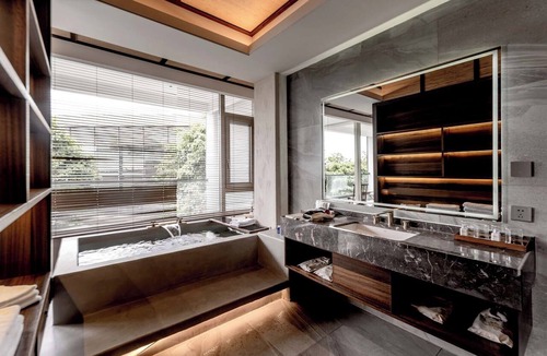 Dali Town Hotel | Dali Shanshuijian No.5 Courtyard Villa Garden Resort Hotel