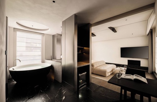 Dali Ancient Town Hotel | Dali Wolan Hidden Luxury Hotel