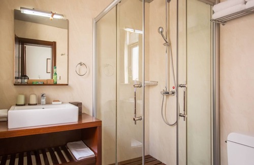 Dali Ancient Town Bed & Breakfast | Dali Yanyuan Mountain Retreat（大理晏清山居客栈)