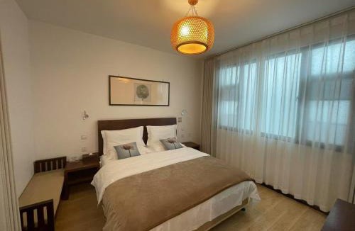 Dali Ancient Town Hotel | Dali Yanyuan Mountain Retreat 大理晏清山居客栈