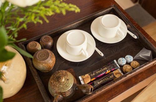 Dali Ancient Town Hotel | Dali Yanyuan Mountain Retreat 大理晏清山居客栈