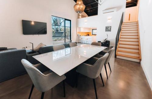 Willunga Apartment | Daybreak Loft. Willunga