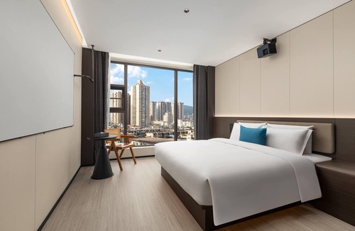 Zhongshan District Hotel | Days Inn By Wyndham Liupanshui Railway Station