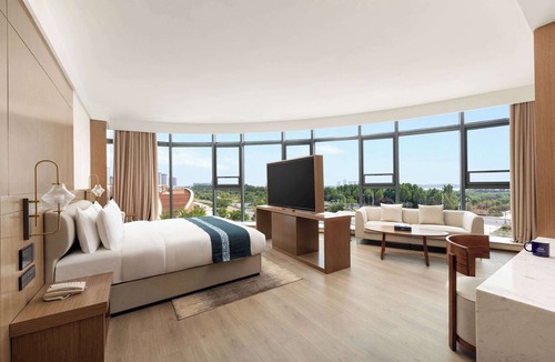 Lanshan District Hotel | Days Inn By Wyndham Linyi Yihe New Area