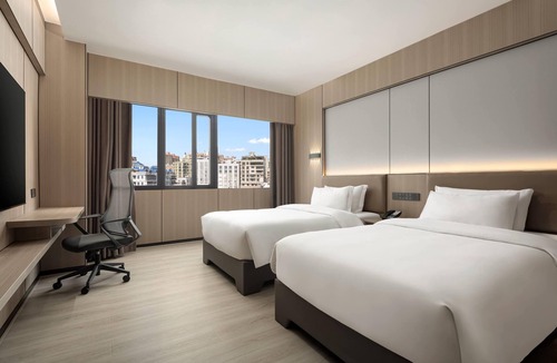 Chikan District Hotel | Days Inn by Wyndham Zhanjiang Economic Development Zone