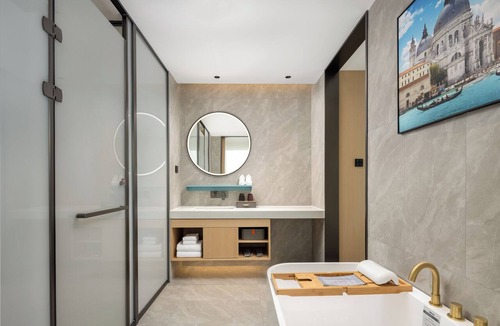 Zhuhai Gongbei Hotel | Days Inn By Wyndham Zhuhai Gongbei Port