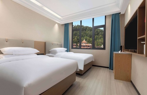Honghuagang District Hotel | Days Inn By Wyndham Zunyi Conference Site