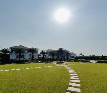 Noida Villa | Deefarms