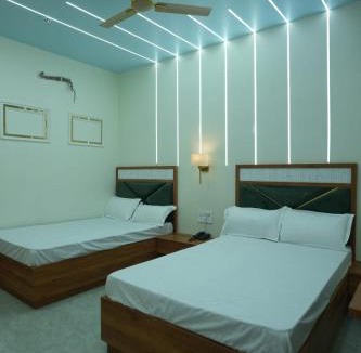 Mathura Hotel | Deep Palace Inn