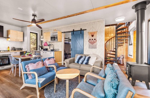 Hartley Other | Delightful 3-4 BR 2Bath Container Home with views