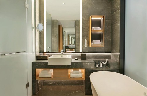 Lianhu Hotel | Delta Hotels by Marriott Xi'an
