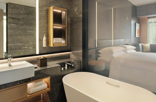 Lianhu Hotel | Delta Hotels by Marriott Xi'an