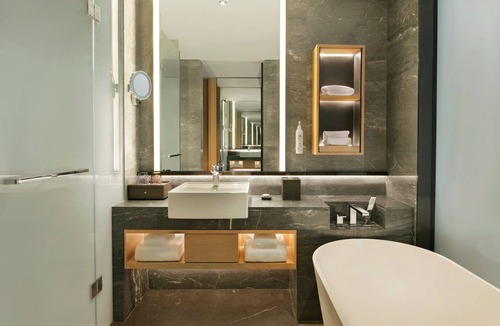 Lianhu Hotel | Delta Hotels BY Marriott Xi'an