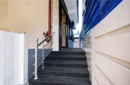 Sualkuchi House | Deluxe Lalganesh Formally Royal Avenue