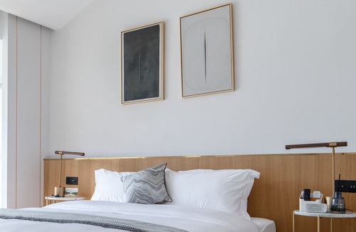 Xiufeng Apartment | Deluxe Room with Moutian View
