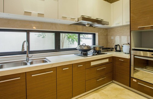 Yuexiu Villa | Deluxe Villa in Mingyue Mountain and Stream