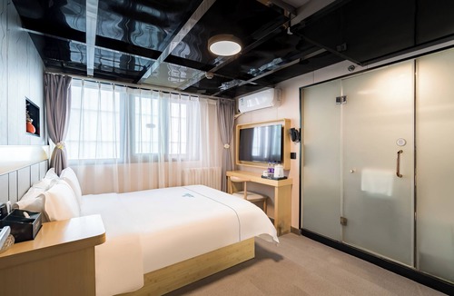 Middle Chaoyang Hotel | Dequan Chaoyang Park Hotel