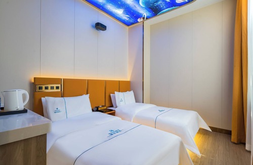 Middle Chaoyang Hotel | Dequan Luxury CBD Hotel