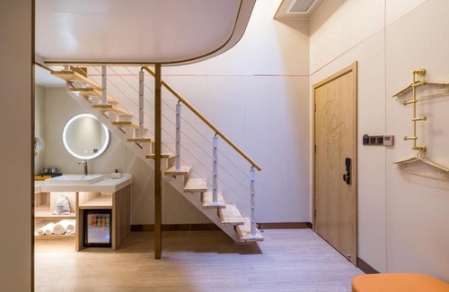 Middle Chaoyang Hotel | Dequan Luxury Huayuan Hotel, near SOLANA