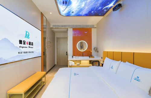 Taiyanggong Hotel | Dequan Luxury WangJing Hotel