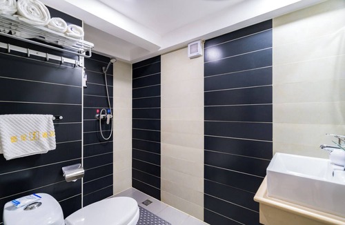 Chaoyang Hotel | Dequan Railway Station Hotel