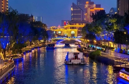Chaoyang Hotel | Dequan Railway Station Hotel, near SOLANA
