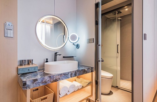 Chaoyang Hotel | Dequan ShanShui Hotel