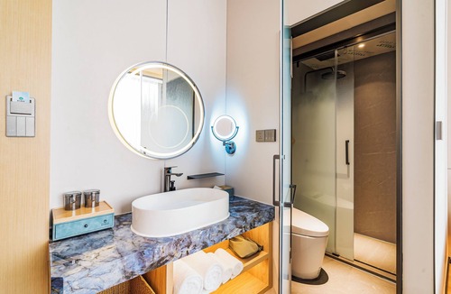 Chaoyang Hotel | Dequan ShanShui Hotel
