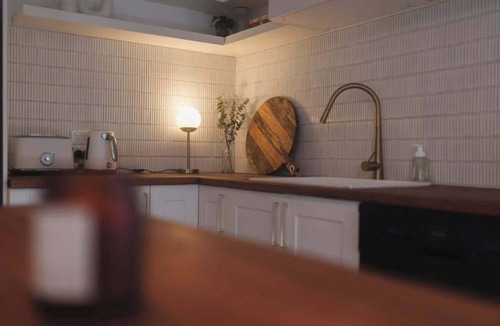 Midway Point House | Derwent River Holiday Home - Minutes to Hobart