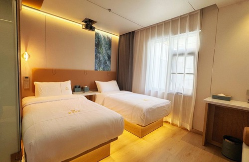 Middle Chaoyang Hotel | Dexin Xinyue Hotel